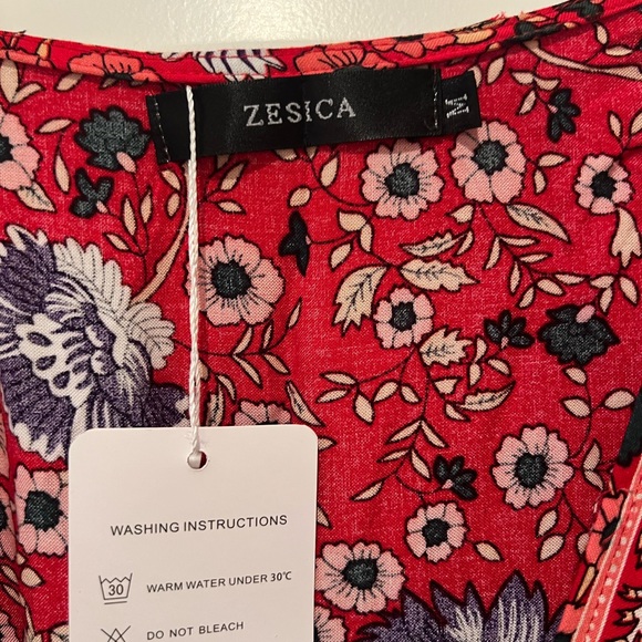 Zesica Wrap Style Boho Floral Red Dress NWT - Picture 5 of 10